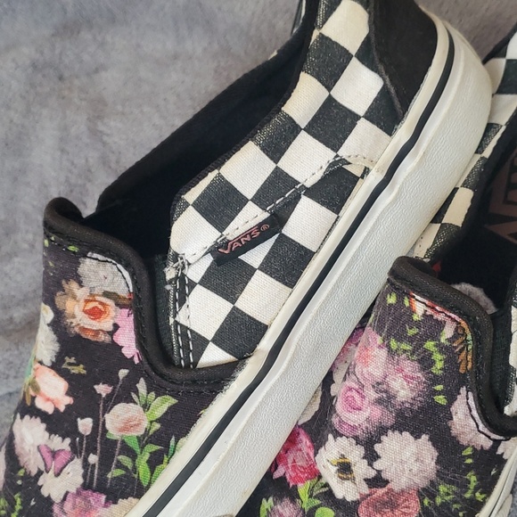 Vans slip on sneakers - Picture 3 of 3